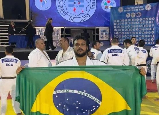 Atleta de Irecê, Ivan Belo, vence o Campeonato Sul-Americano de Veteranos de Judô na Argentina