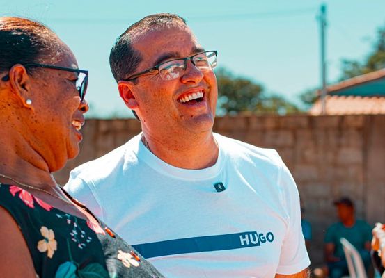 Di Cardoso anuncia reajuste no piso para professores de João Dourado acima do nacional.