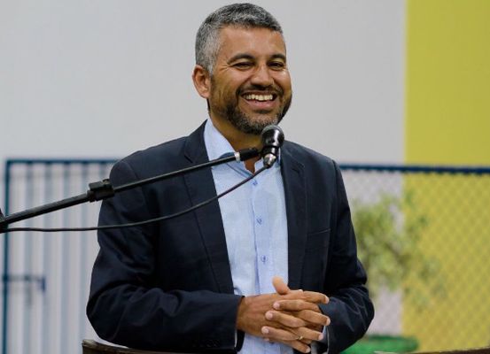 Ex-prefeito de Irecê, Elmo Vaz, aparece como forte opção para Embasa