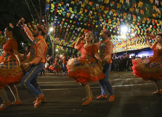 Festa popular mais frequentada é a junina, e não o carnaval