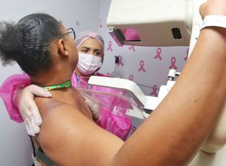 Governo da Bahia amplia atendimentos de saúde para mulheres em Irecê durante o Março Mulher