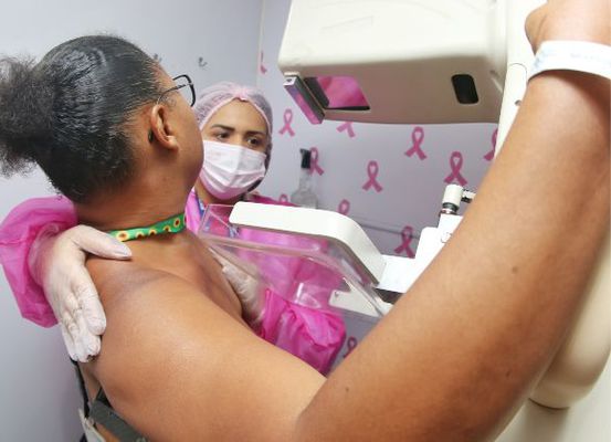 Governo da Bahia amplia atendimentos de saúde para mulheres em Irecê durante o Março Mulher