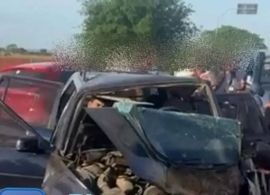 Grave acidente na BA-148 deixa motorista ferido e preso às ferragens em Ibititá