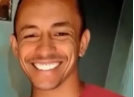Homem é morto a facadas em América Dourada; suspeito está foragido