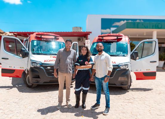 Irecê recebe duas novas ambulâncias para reforço do SAMU