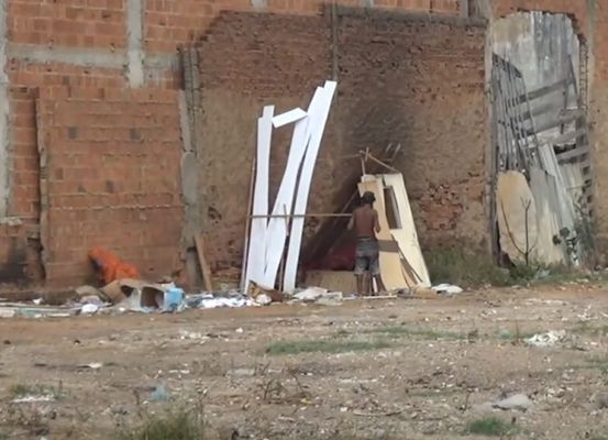 Moradores denunciam homem que estaria matando e comendo cachorros em Irecê