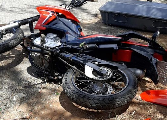 Motociclista morre após perder controle e cair próximo às márgens da rodovia, em Central