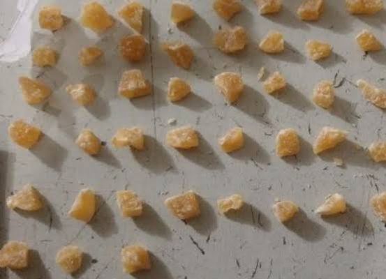 Mulher é presa com 198 pedras de crack no bairro São Francisco