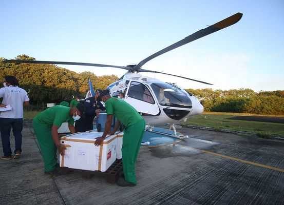 Novo lote com 300 mil doses de vacina chega a Salvador e é distribuído pelo interior