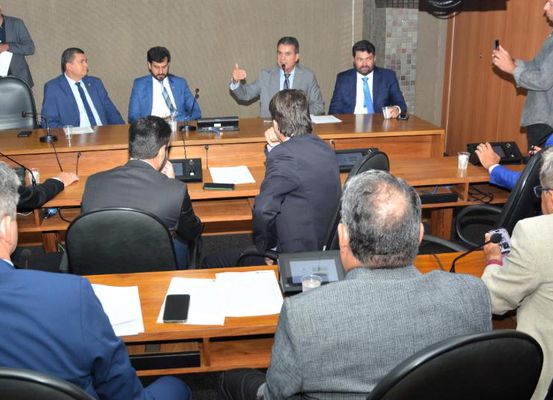 Parlamentares reivindicam instalação de gabinete de crise em Irecê