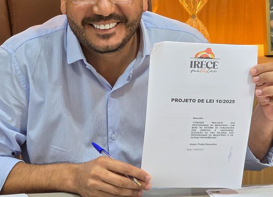 Prefeito de Irecê anuncia reajuste de 14,84% aos professores, valor 100% acima do piso nacional