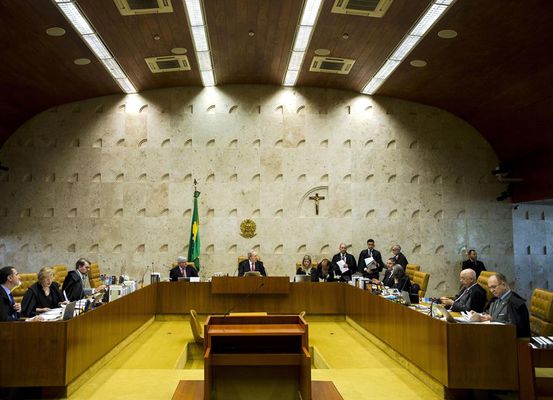 STF tem maioria para garantir atendimento de pessoas trans no SUS